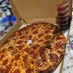 XL pepperoni pizza