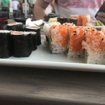 Best Friends - Lachs Maki und Lachs Rolls - Sushi Bars Near Me - Dortmund, NW