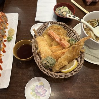 Sushi Howe - Spicy double shrimp roll, seafood udon and assorted tempura. - Sushi Bars Near Me - Vancouver, British Columbia Sushi Howe - Spicy double shrimp roll, seafood udon and assorted tempura. - Sushi Bars Near Me - Vancouver, British Columbia