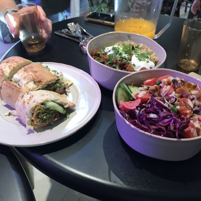 Café Saint-Henri (Villeray - Quartier Général) by null