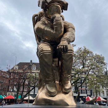 Rembrandtplein - The Thinker statue. - Local Flavor Near Me - Amsterdam, New Hampshire Rembrandtplein - The Thinker statue. - Local Flavor Near Me - Amsterdam, New Hampshire