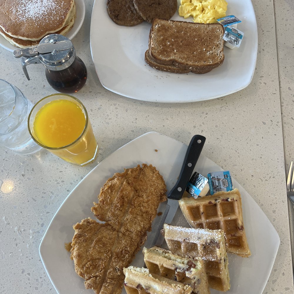 Eggsquisite Cafe - Chicken & Waffles and Traditional Breakfast - Breakfast & Brunch Near Me - Frisco, Texas