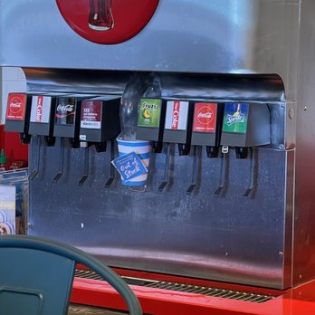 Luna Grill Irvine Spectrum Center - Ice machine out of order, hot beverages - Mediterranean Near Me - Irvine, California