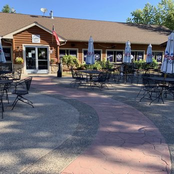 Back to Captains - Patio - Burgers Near Me - Isanti, Minnesota