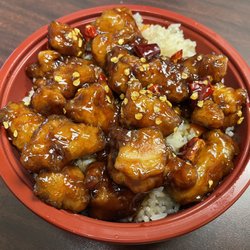 Mar’s Cuisine - General Tso's Chicken