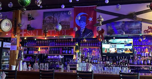 Aspen Lodge Bar & Grill by null
