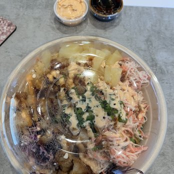 Poké Island Plus - Presentation is key - Poke Near Me - Tampa, Florida