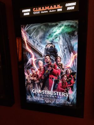 Cinemark Howard Hughes Los Angeles and XD by null