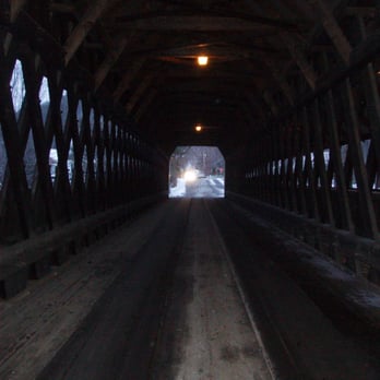 Middle Covered Bridge - Landmarks & Historical Buildings Near Me - Woodstock, Vermont Middle Covered Bridge - Landmarks & Historical Buildings Near Me - Woodstock, Vermont
