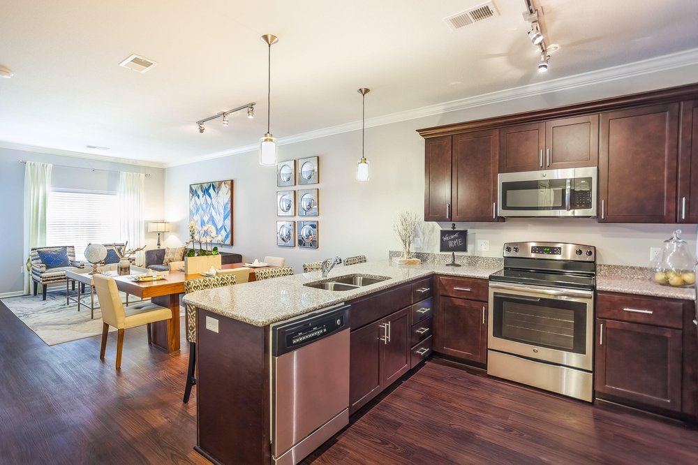 Apartments THE RETREAT AT TIFFANY WOODS 62 Photos & 13 Reviews