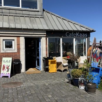 Café Kaas - Front Entrance - Cafes Near Me - Rønne, 84 Café Kaas - Front Entrance - Cafes Near Me - Rønne, 84
