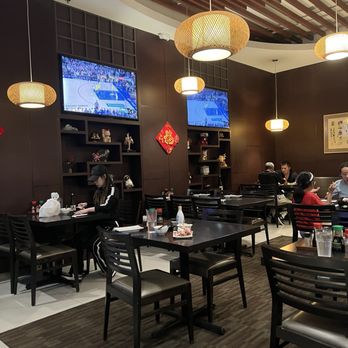 Icho Izakaya - Nice seating area - Japanese Near Me - Temple City, California