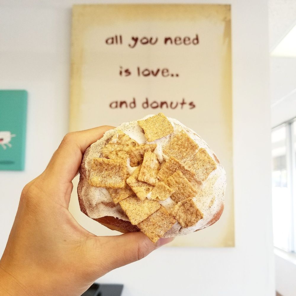 Mr Maple Donuts - Donuts Near Me - Vancouver, Washington