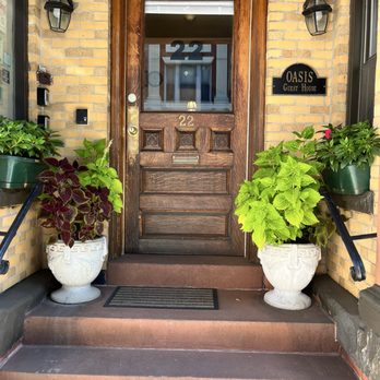 Oasis Guest House - Bed & Breakfast Near Me - Boston, Massachusetts Oasis Guest House - Bed & Breakfast Near Me - Boston, Massachusetts