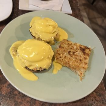 White Wolf Cafe - Crab Cakes Benedict - New American Near Me - Orlando, Florida White Wolf Cafe - Crab Cakes Benedict - New American Near Me - Orlando, Florida