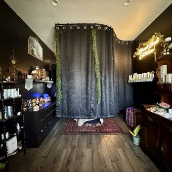 Ethereal Hand Esthetics - Waiting area, 1 seat for companion to wait, snack and drink fridge in front which is offered if waiting during a service. - Eyelash Service Near Me - Burbank, California Ethereal Hand Esthetics - Waiting area, 1 seat for companion to wait, snack and drink fridge in front which is offered if waiting during a service. - Eyelash Service Near Me - Burbank, California