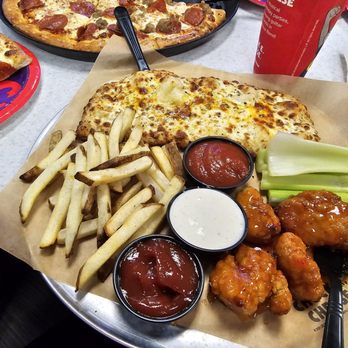 Chuck E. Cheese - Appetizer platter - Pizza Near Me - Cedar Falls, Iowa