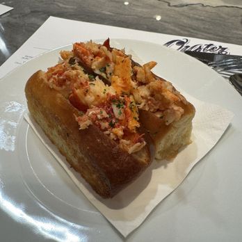Oyster Bar - Lobster Rolls (Connecticut / Warm) - Seafood Near Me - Las Vegas, Nevada