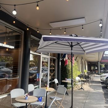 Goguette Bread - Cute patio. - Bakeries Near Me - Santa Rosa, California