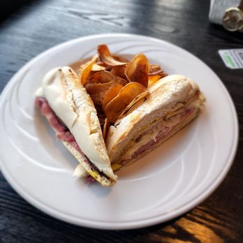 El Mirador - Cuban Sandwhich with Chips - Cuban Near Me - Miami Springs, Florida El Mirador - Cuban Sandwhich with Chips - Cuban Near Me - Miami Springs, Florida