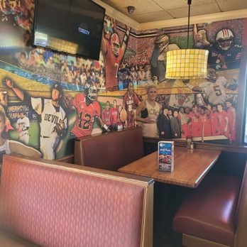 Applebee's Grill + Bar - American Near Me - Tifton, Georgia