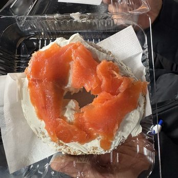 Fairmount Bagel - Bagels Near Me - Montreal, Quebec Fairmount Bagel - Bagels Near Me - Montreal, Quebec