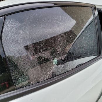 Freeway Honda - How I brought them my car after it was vandalized, notice my plastic window frame is perfect 8/18 Wednesday - Car Dealers Near Me - Santa Ana, California