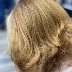 Xcessive Salon Y Peluqueria