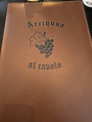 Arethusa al tavolo by null