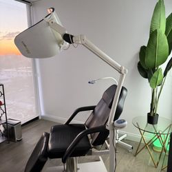 Santa Monica Medical Aesthetics - Celluma Red Light Therapy