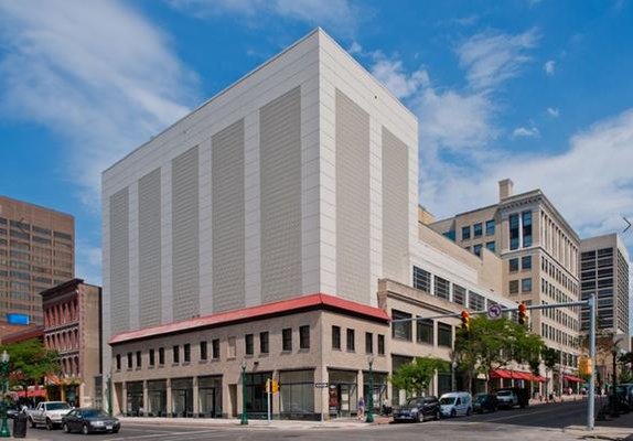 Holmes King Kallquist & Associates