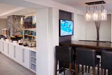 Detroit Marriott at the Renaissance Center by null