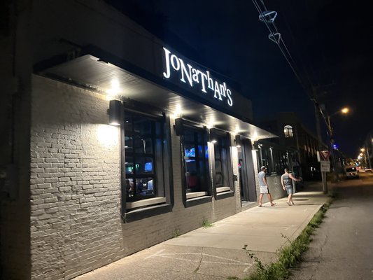 Jonathan's Grille by null