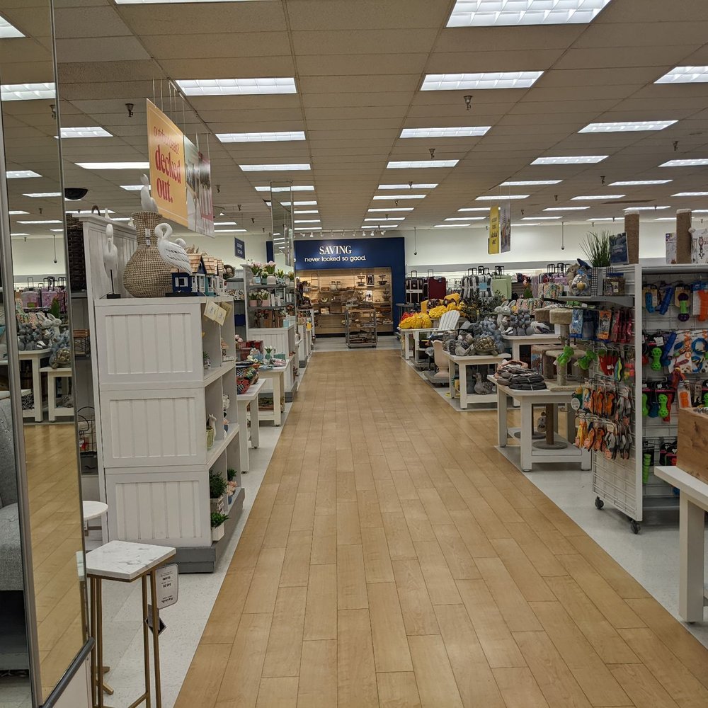 Marshalls - Department Stores Near Me - Solana Beach, California