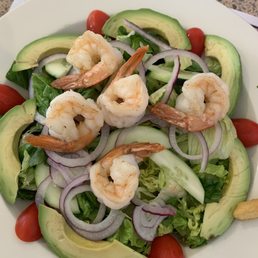 Avocado salad with shrimp