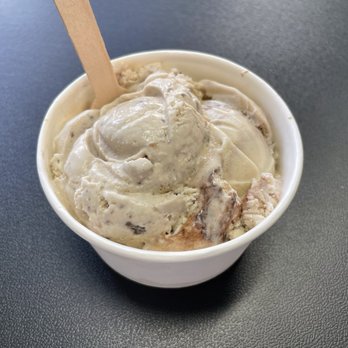 Mariposa Ice Cream - Hard to tell them apart but this is health butter toffee and peanut butter fudge. - Ice Cream & Frozen Yogurt Near Me - San Diego, California