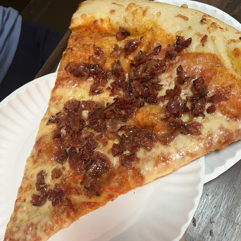 Benny Rinaldi’s - Brown sugar bacon pizza - Pizza Near Me - North Charleston, South Carolina