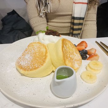 Hanabusa Cafe - Matcha Soufflé Pancakes - Pancakes Near Me - Chicago, Illinois Hanabusa Cafe - Matcha Soufflé Pancakes - Pancakes Near Me - Chicago, Illinois