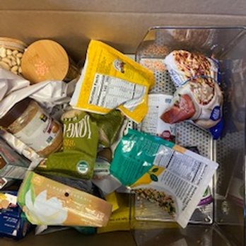 Colonial Van Lines - kitchen items not wrapped; food was everywhere in this box - Movers Near Me - Pompano Beach, Florida