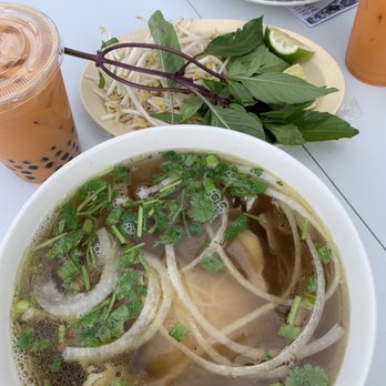 Pho Viet - Chín Nac - Slices of eye round brisket beef noodle soup & Thai Tea with boba. - Vietnamese Near Me - Eastvale, California
