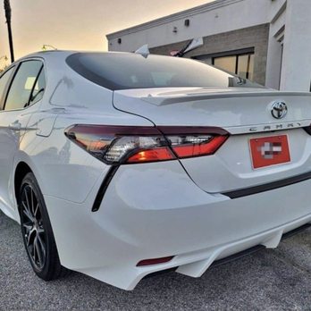 AutoWorkz - Car Dealers Near Me - Burbank, California AutoWorkz - Car Dealers Near Me - Burbank, California
