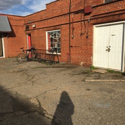 Rag & Bones - Entrance