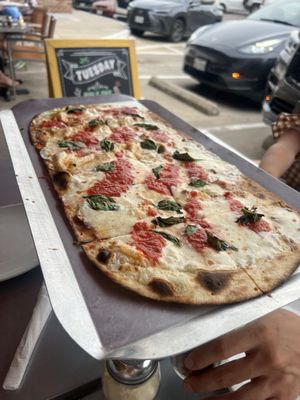 Olivella’s Pizza and Wine by null