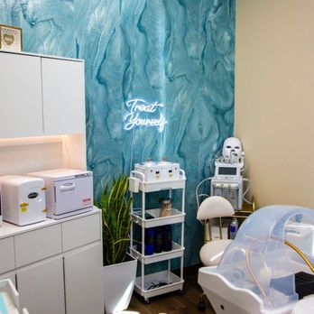 Inside out Hair Solutions - Hair Salons Near Me - Hiram, Georgia Inside out Hair Solutions - Hair Salons Near Me - Hiram, Georgia