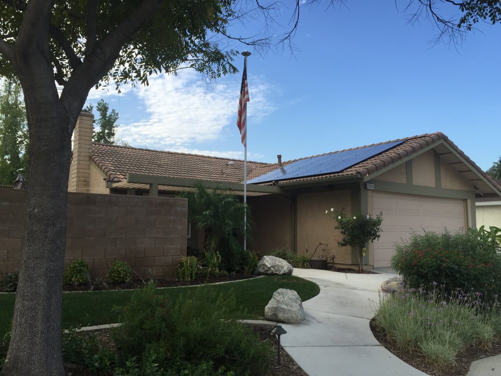 Slide of T & G Roofing and Solar Company