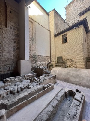 Iglesia del Salvador by null