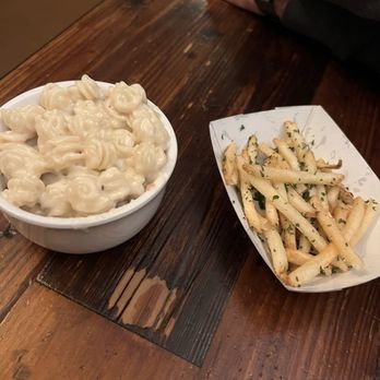Green Dot Stables - Mac & Cheese and Truffle Fries - Bars Near Me - Detroit, Michigan