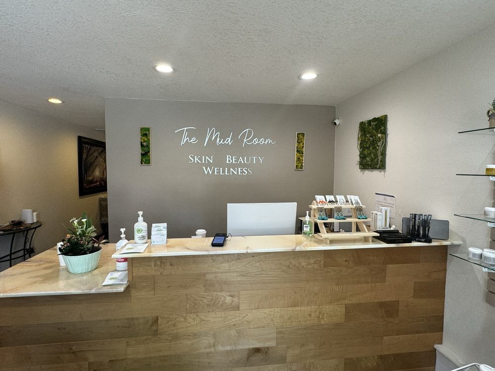 THE MUD ROOM - Updated December 2024 - 86 Photos & 42 Reviews - 631 ...