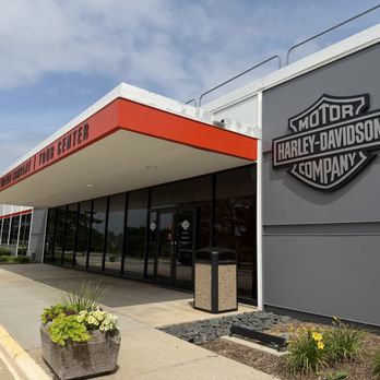 Harley-Davidson Powertrain Operations Tour Center - Tours Near Me - Menomonee Falls, Wisconsin Harley-Davidson Powertrain Operations Tour Center - Tours Near Me - Menomonee Falls, Wisconsin
