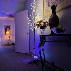 Blissful Massage - Lobby